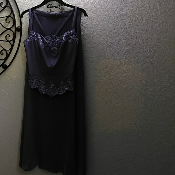 Prom Dress - Picture 2 of 4